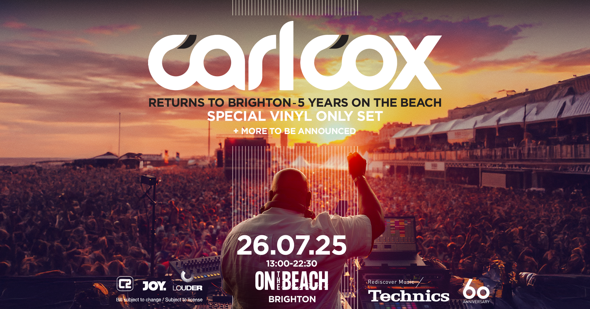 Carl Cox on the beach - Technics