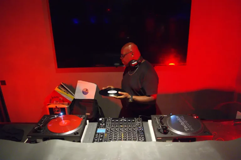 DJ Carl Cox with Technics set